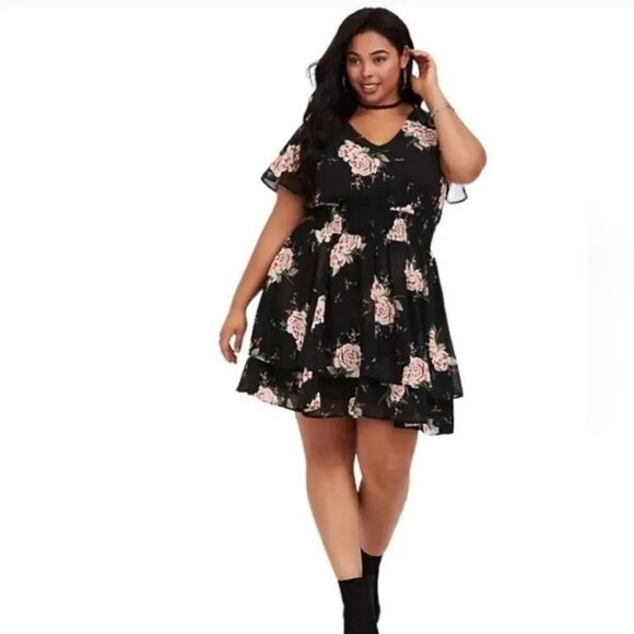NEW Torrid Black Floral Smocked Georgette Dress in Dream Bouquet Size 2 (2X) - Picture 13 of 13